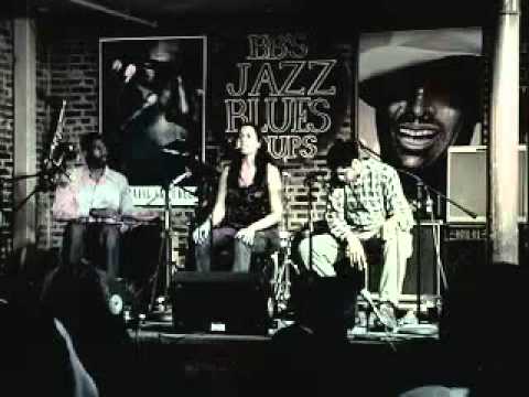 Carolina Chocolate Drops Interview (St. Louis 2007) — video thumbnail