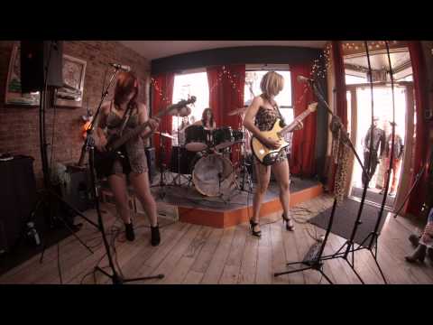 Crazy XXX Girlfriend - "Grrlz are Better" — video thumbnail